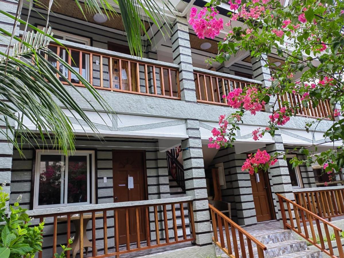 Nigi Nigi Too Beach Resort Balabag  Exterior foto
